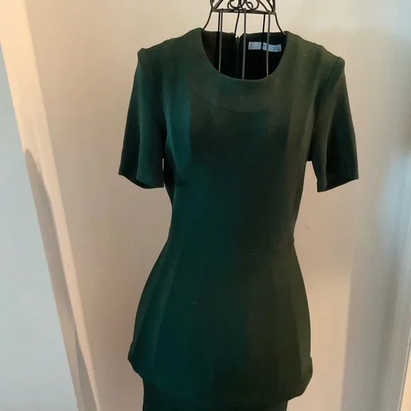 green emerald velvet dress Dark Green Princess Short Sleeves Long Prom Dresses V-Neck Lace Evenin –  Ballbella